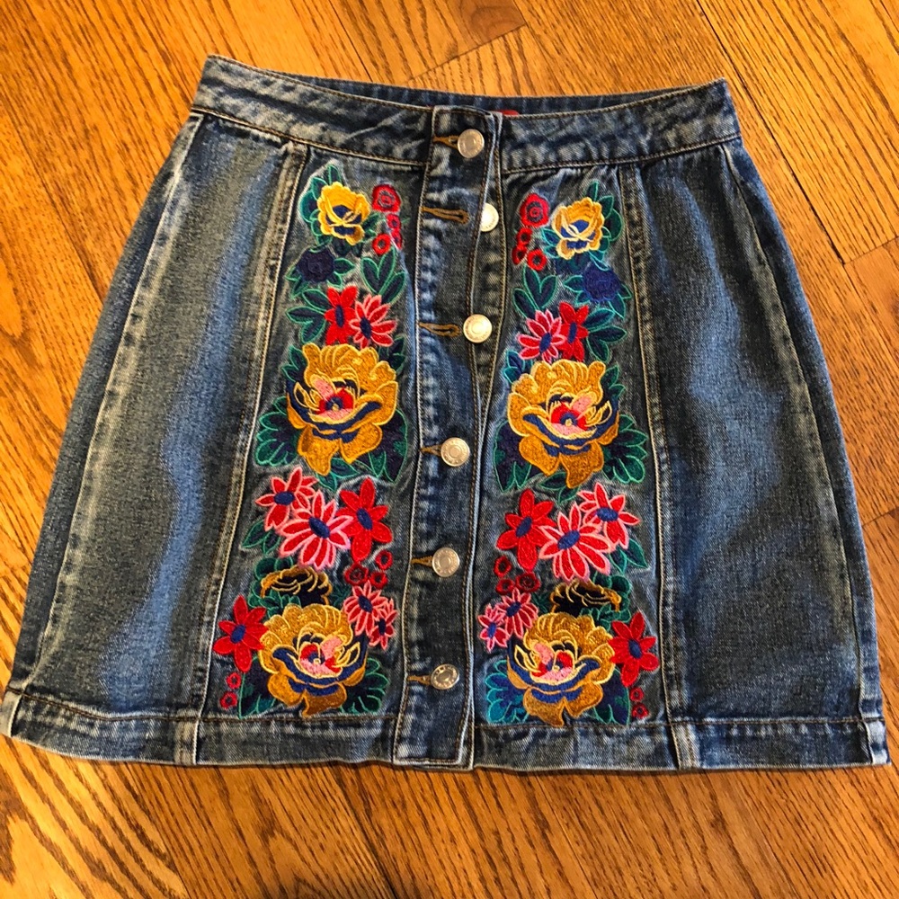 floral skirt